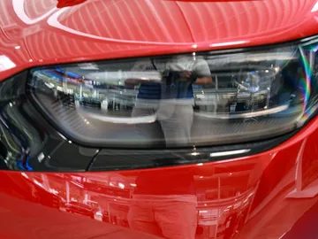 Car image 25