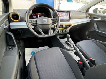 Car image 19