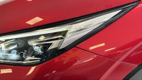 Car image 14