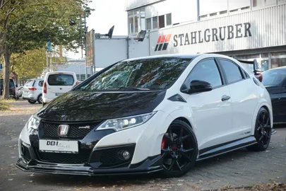 Car image 21
