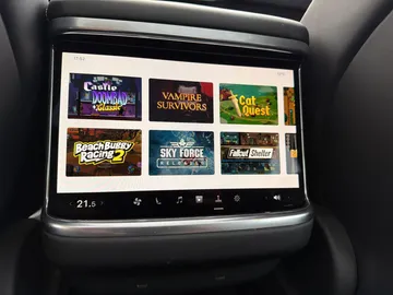 Car image 27