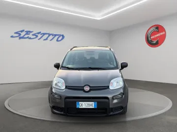 Car image 4