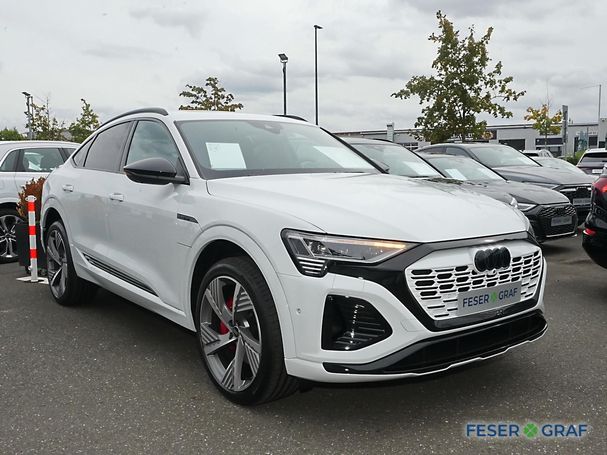 Audi Q8 55 quattro e-tron S-line Sportback 300 kW image number 1