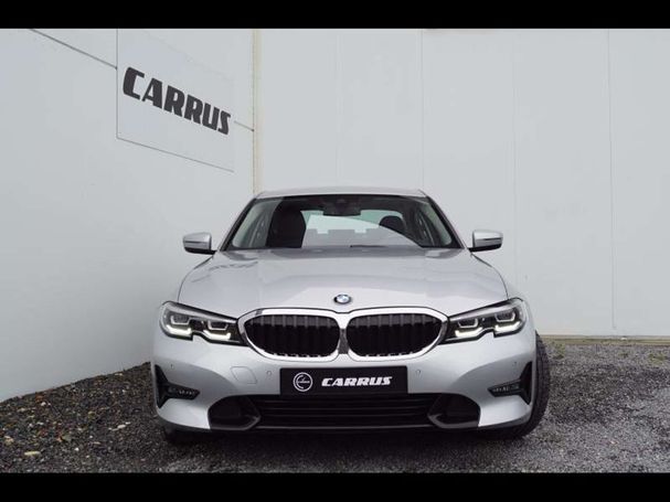 BMW 320i 135 kW image number 3