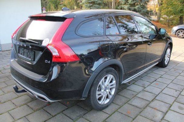 Volvo V60 Cross Country D4 Geartronic Plus 140 kW image number 7