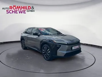 Car image 3
