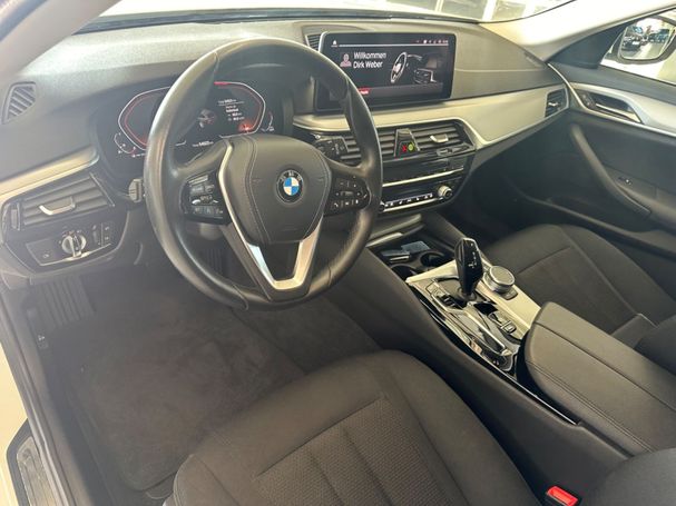 BMW 530i Touring 185 kW image number 7