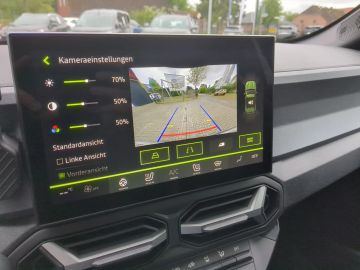 Car image 31