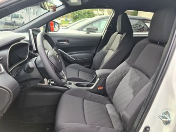 Car image 8