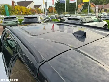 Car image 34