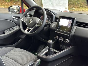 Car image 12