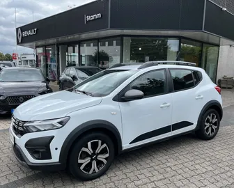 Car image 2