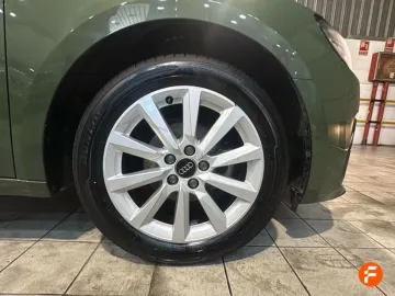Car image 29