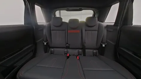 Car image 26