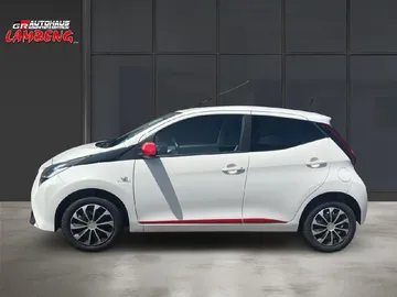 Car image 5
