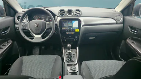 Car image 15