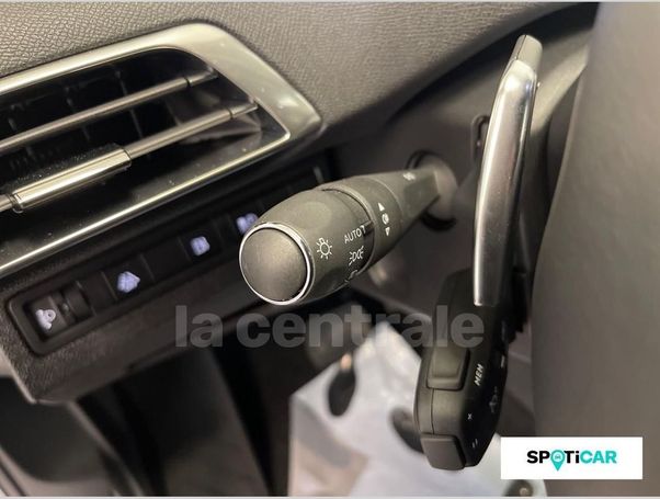 Peugeot 3008 1.6 Hybrid e-EAT8 165 kW image number 14