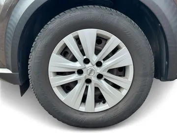 Car image 45