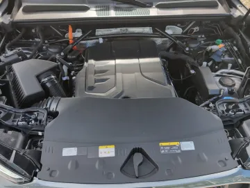 Car image 31