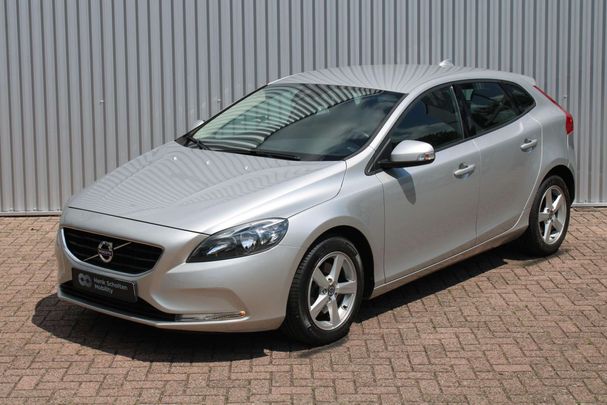 Volvo V40 T3 110 kW image number 17