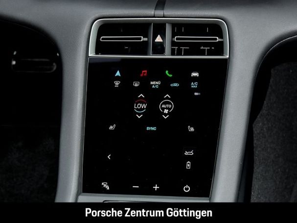 Porsche Taycan 320 kW image number 30