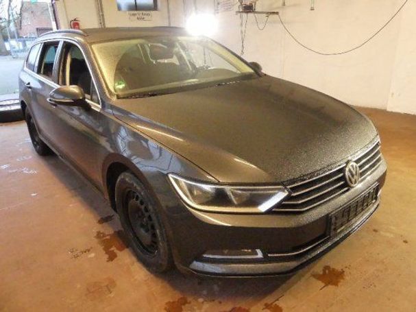 Volkswagen Passat Variant 1.6 TDI DSG 88 kW image number 1