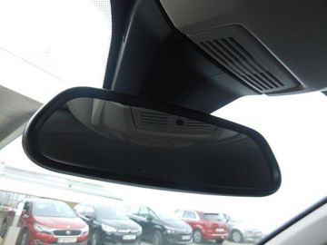 Car image 35