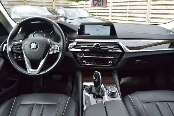 BMW 518d Touring Luxury Line 100 kW image number 5