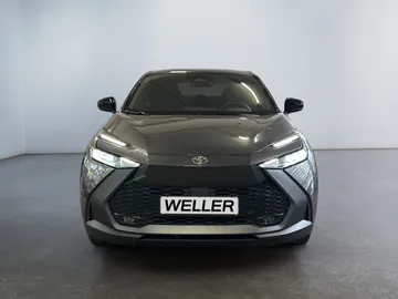 Car image 3