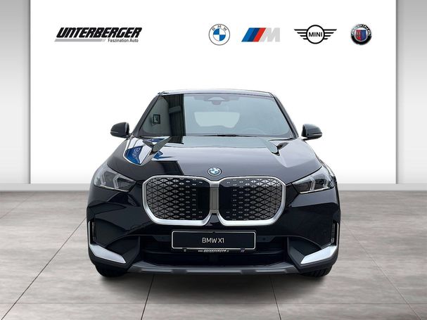 BMW iX1 eDrive20 150 kW image number 2