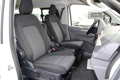 Car image 46