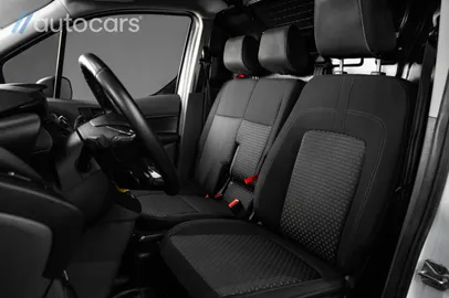Car image 25