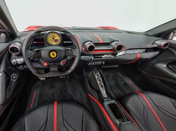 Ferrari 812 Superfast 588 kW image number 18