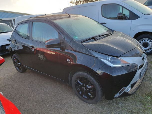 Toyota Aygo 51 kW image number 1