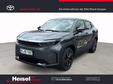 Car image 2