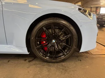 Car image 24