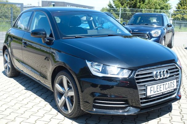 Audi A1 1.0 TFSI S-line Sportback ultra 70 kW image number 4