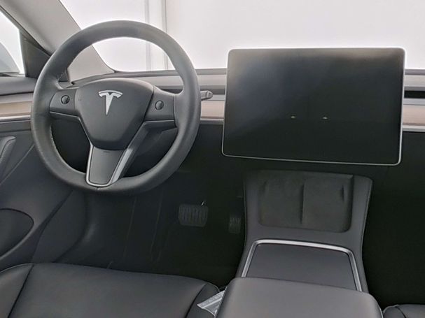 Tesla Model 3 208 kW image number 14