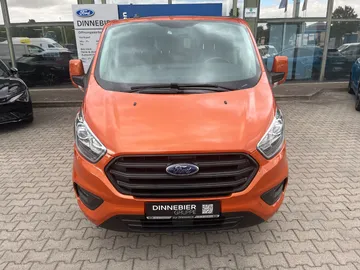 Car image 3