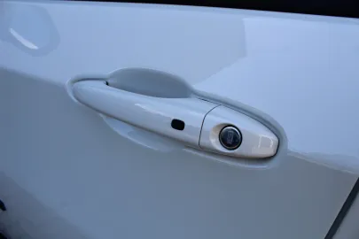 Car image 50