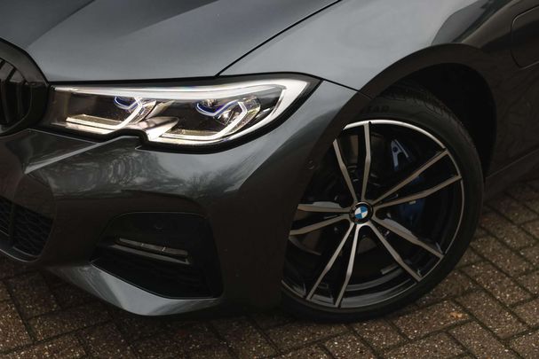 BMW 330 e Touring M Sport 215 kW image number 37