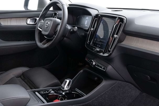 Volvo XC40 T3 Inscription 120 kW image number 3