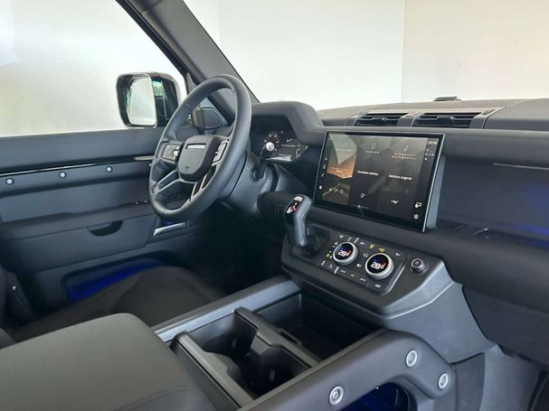 Land Rover Defender 147 kW image number 10