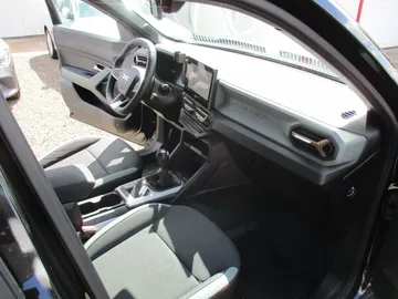 Car image 22