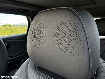 Car image 34