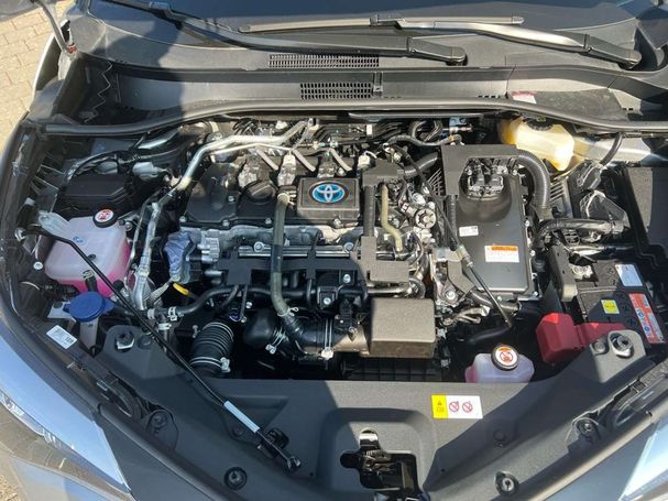 Toyota C-HR Hybrid 90 kW image number 23