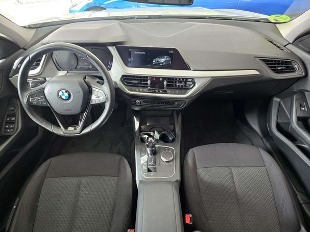 BMW 118i 100 kW image number 8