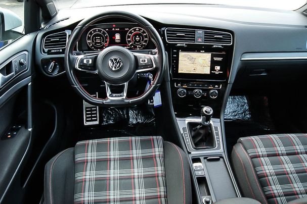 Volkswagen Golf GTI Performance 180 kW image number 7