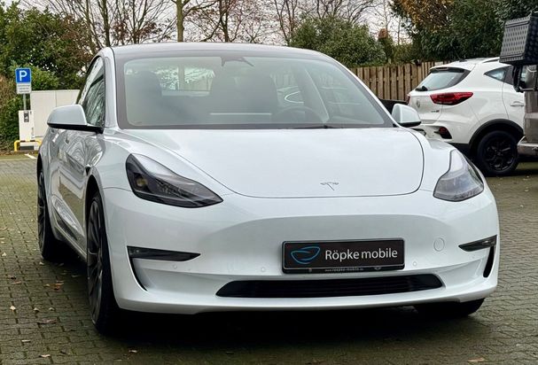 Tesla Model 3 Performance AWD Dual Motor 393 kW image number 2