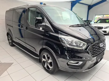 Car image 3